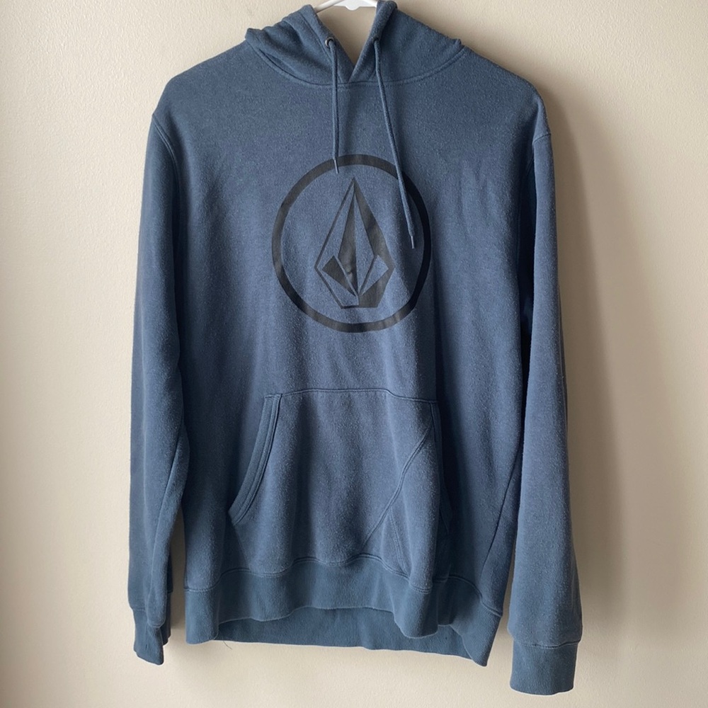 MEN'S VOLCOM MEDIUM GRAPHIC LONGSLEEVE PULLOVER HOODIE SWEATSHIRT BLUE